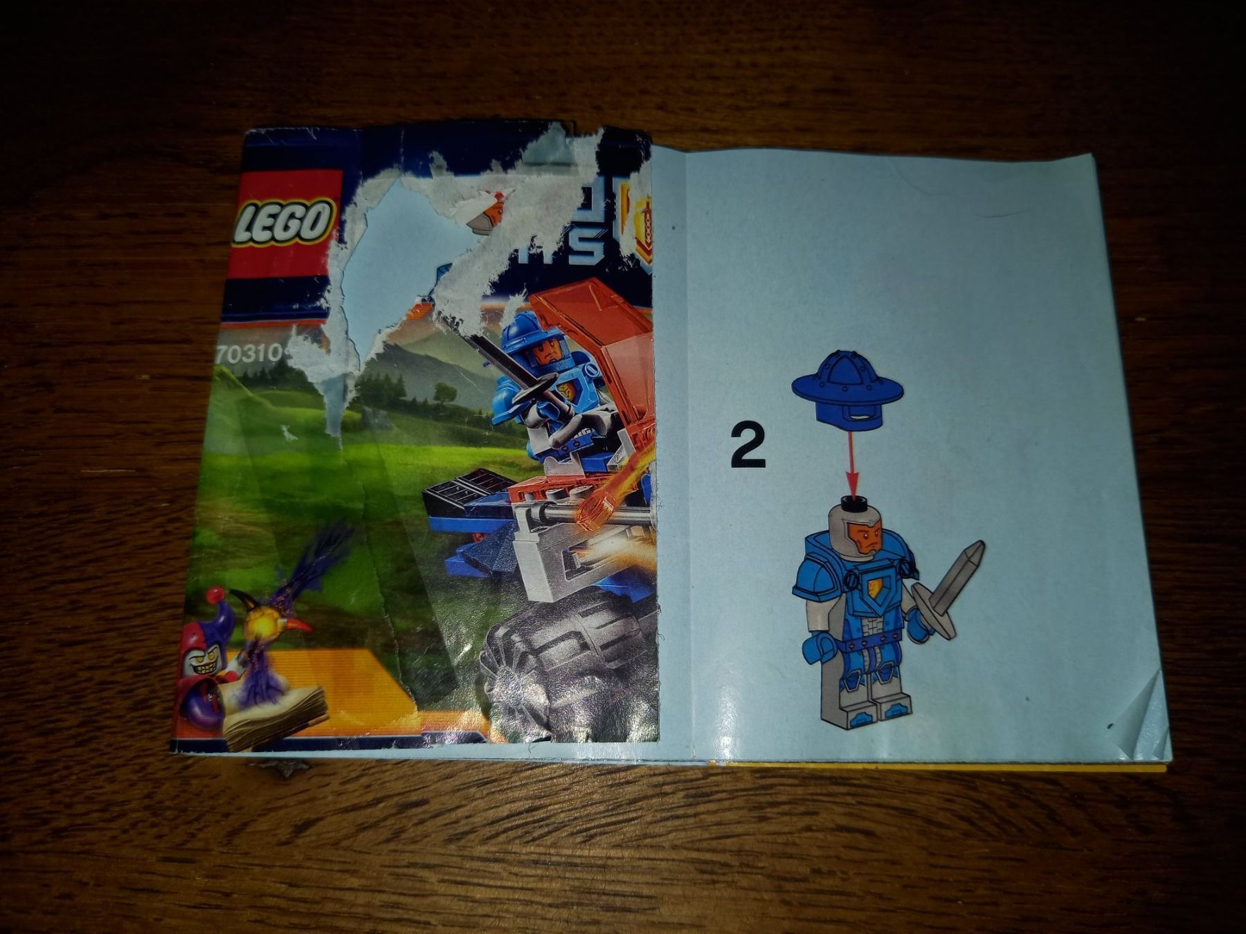 Lego Spielzeuge: Lego Nexo Knights 70310 – Gebraucht aus St. Pantaleon von whity75 1