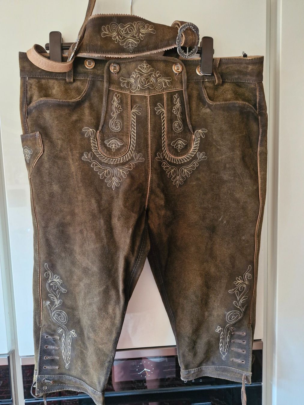Pantaloni: Oktoberfest Herrenhose – Usato da Guarda venduto da rue_bpd7