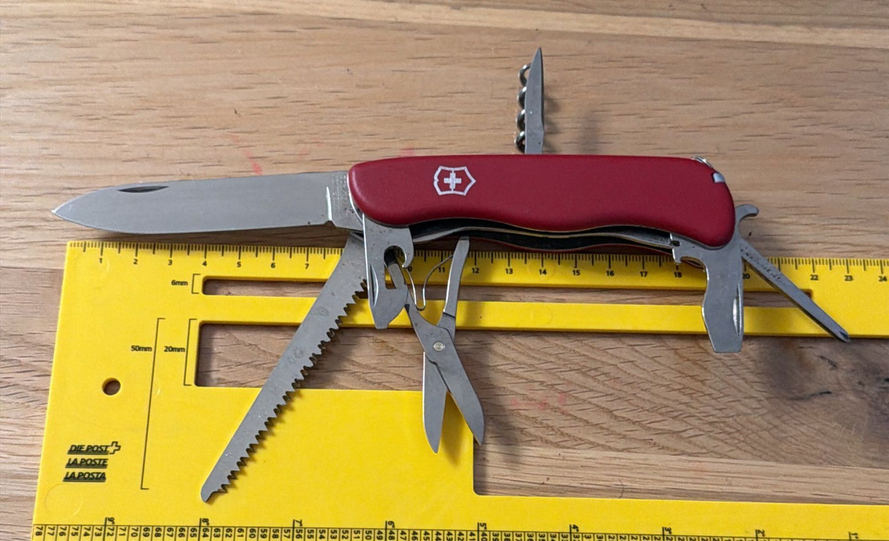 Victorinox Couteaux de poche: VICTORINOX SACKMESSER – D'occasion à Zürich par Frei-Occasionen 9