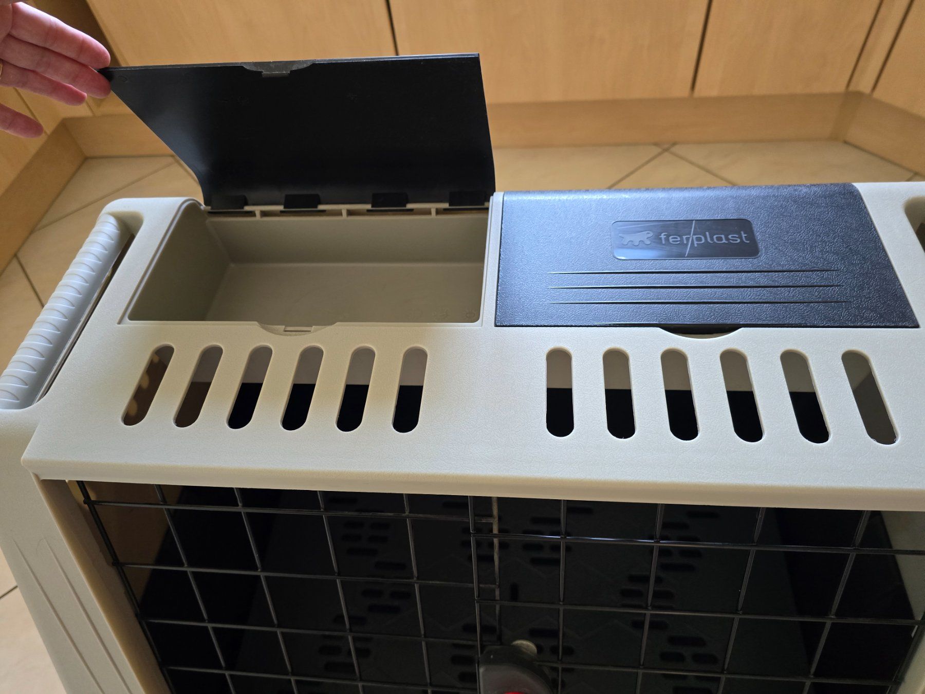 Cages, transport & sécurité: Hundebox mittlere Grösse – D'occasion à Mägenwil par Ani2 2