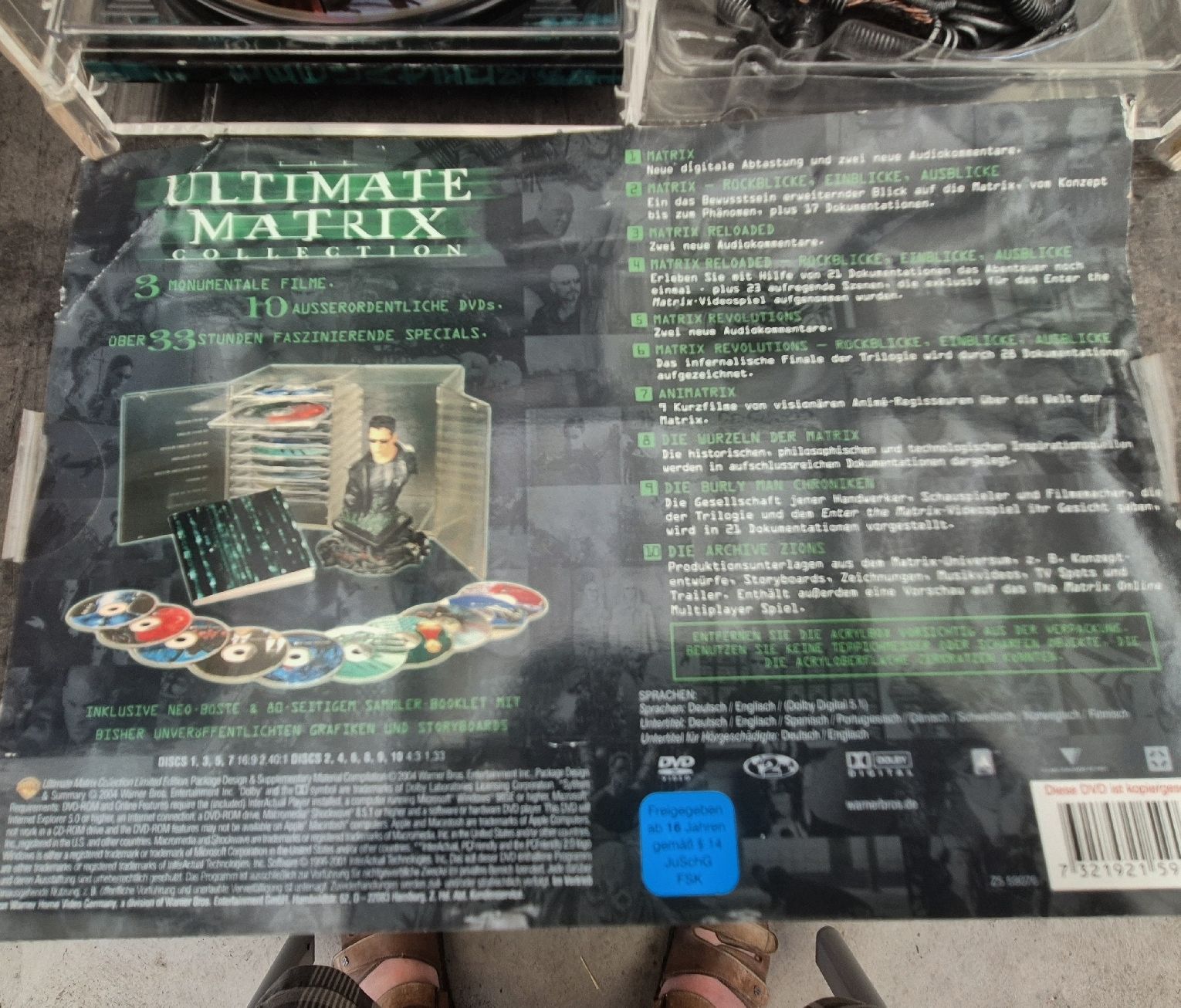 Tous les DVDs: Matrix Ultimate Collection DVD Box-Set mit Figur guter Zusta – D'occasion à Zweisimmen par Kleindietwil 1