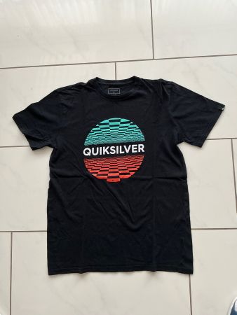 Schönes T-Shirt Gr.S QuickSilver