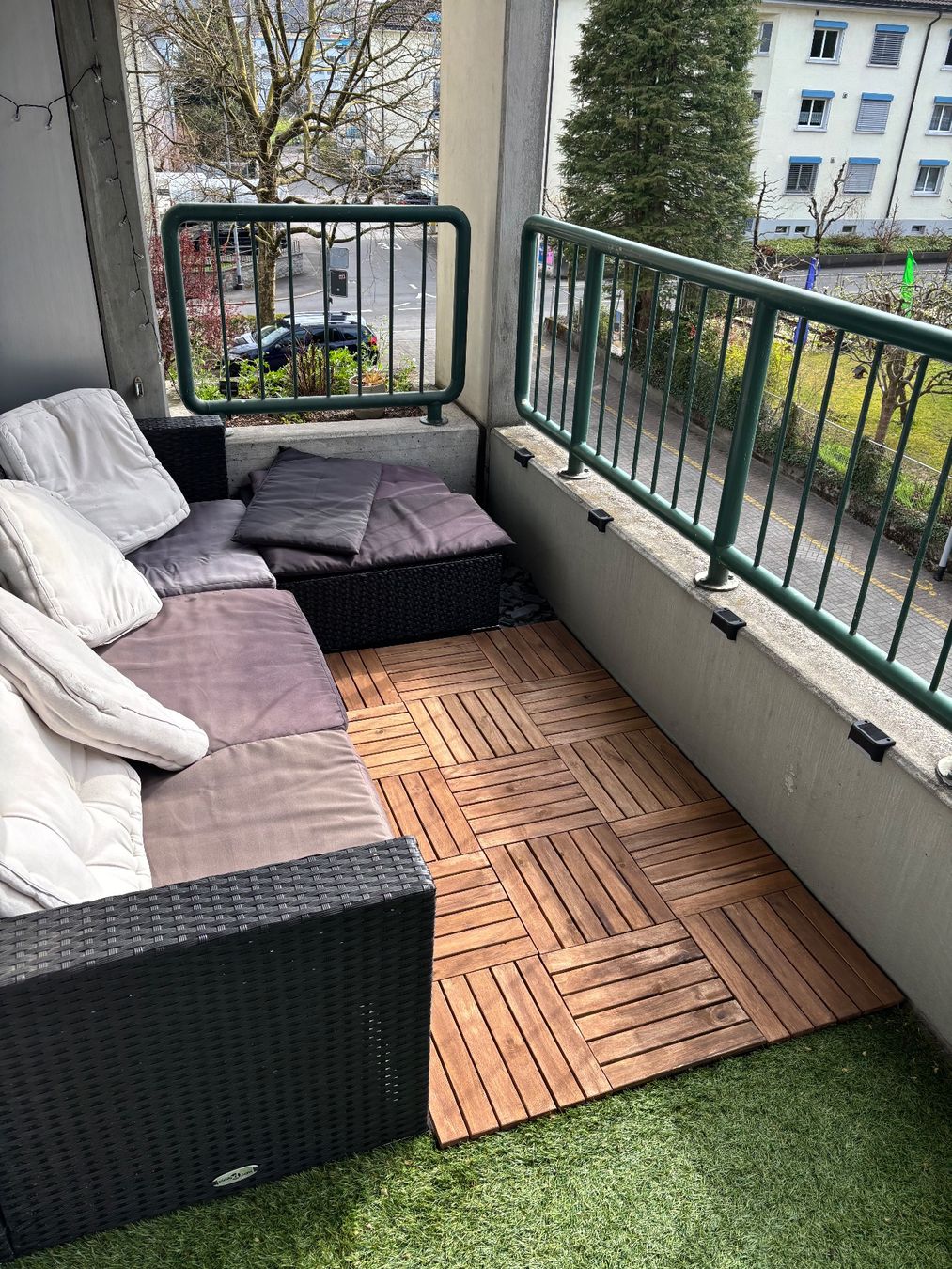 Divani: Balkon oder Garten Sitzgruppe Schwarz inkl. Tisch – Usato da Kriens venduto da aus_yq6c