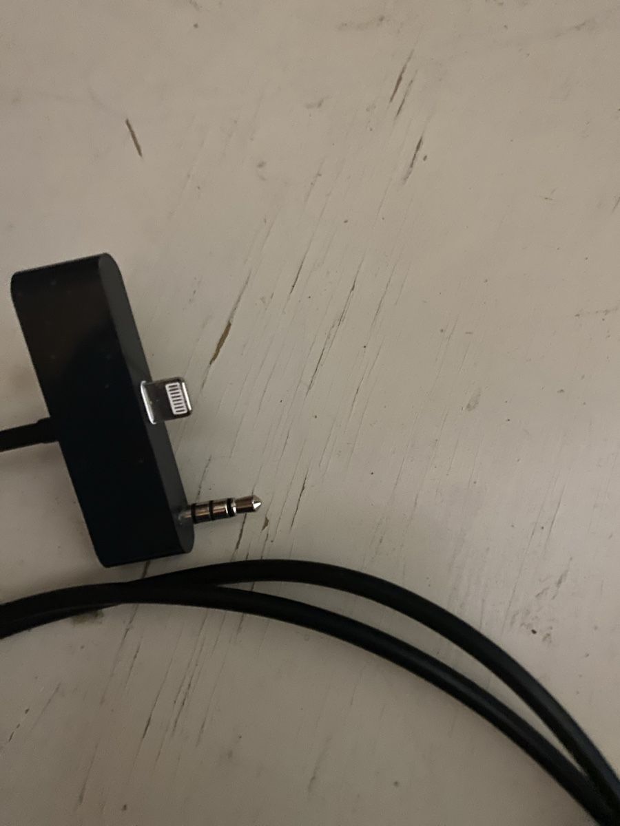 Apple Cavi: Iphone USB Aux Adapter Stecker Kabel – Usato da Muhen venduto da G60iger