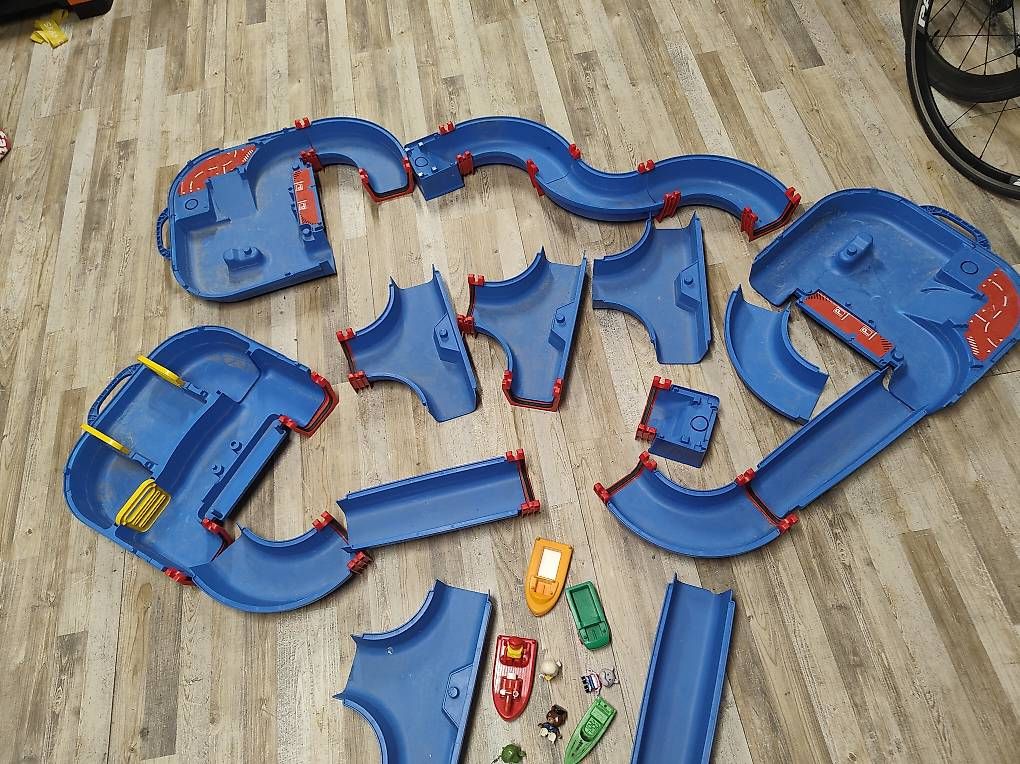 Giocattoli: Aqua Play – Usato da St. Gallen venduto da nin_5k7b 1