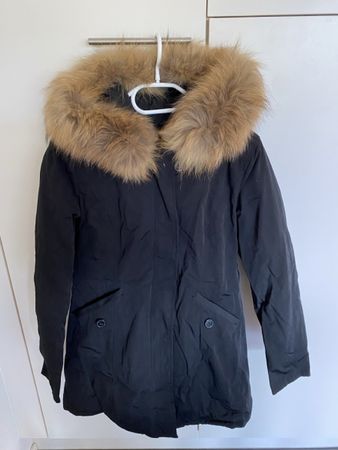 Winterjacke Attentif 36 schwarz Pelz Echtfellbesatz NEU