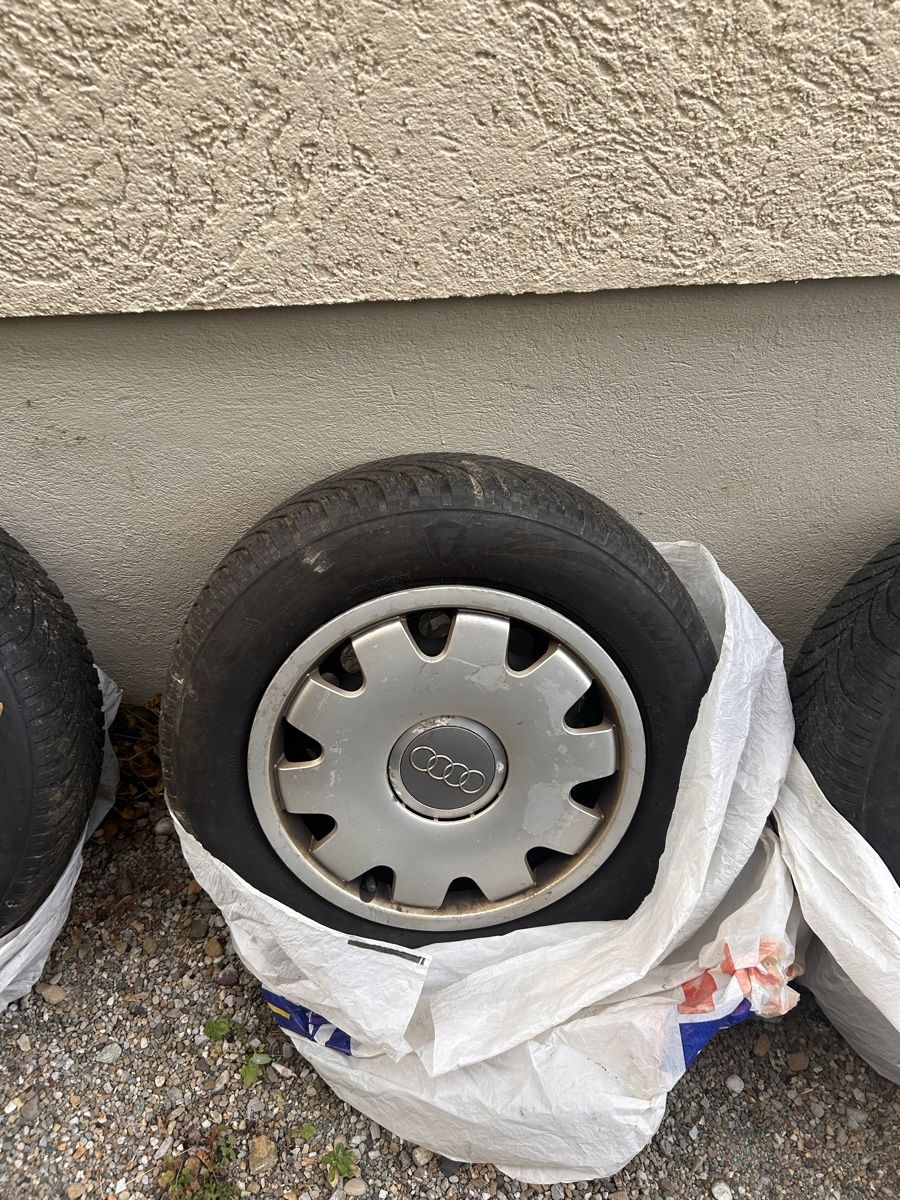 Audi Cerchioni: Audi Stahlfelgen 5x112 15Zoll – Usato da St. Gallen venduto da lor_65bk 3