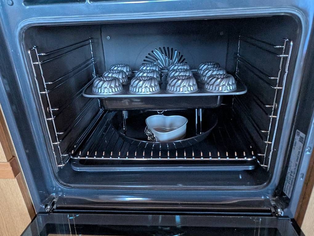 Forni: Backofen inkl. Glaskeramik – Usato da Schötz venduto da bmin 1