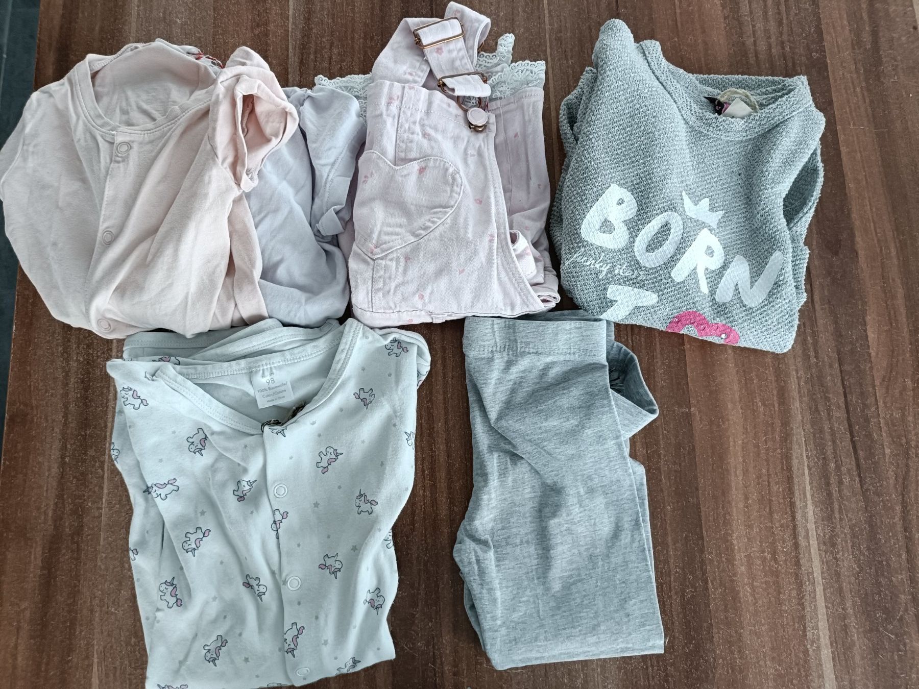 Lotti & Set di vestiti: Sommer Kleiderset Gr. 98-104 – Usato da Biberist venduto da Stylux01