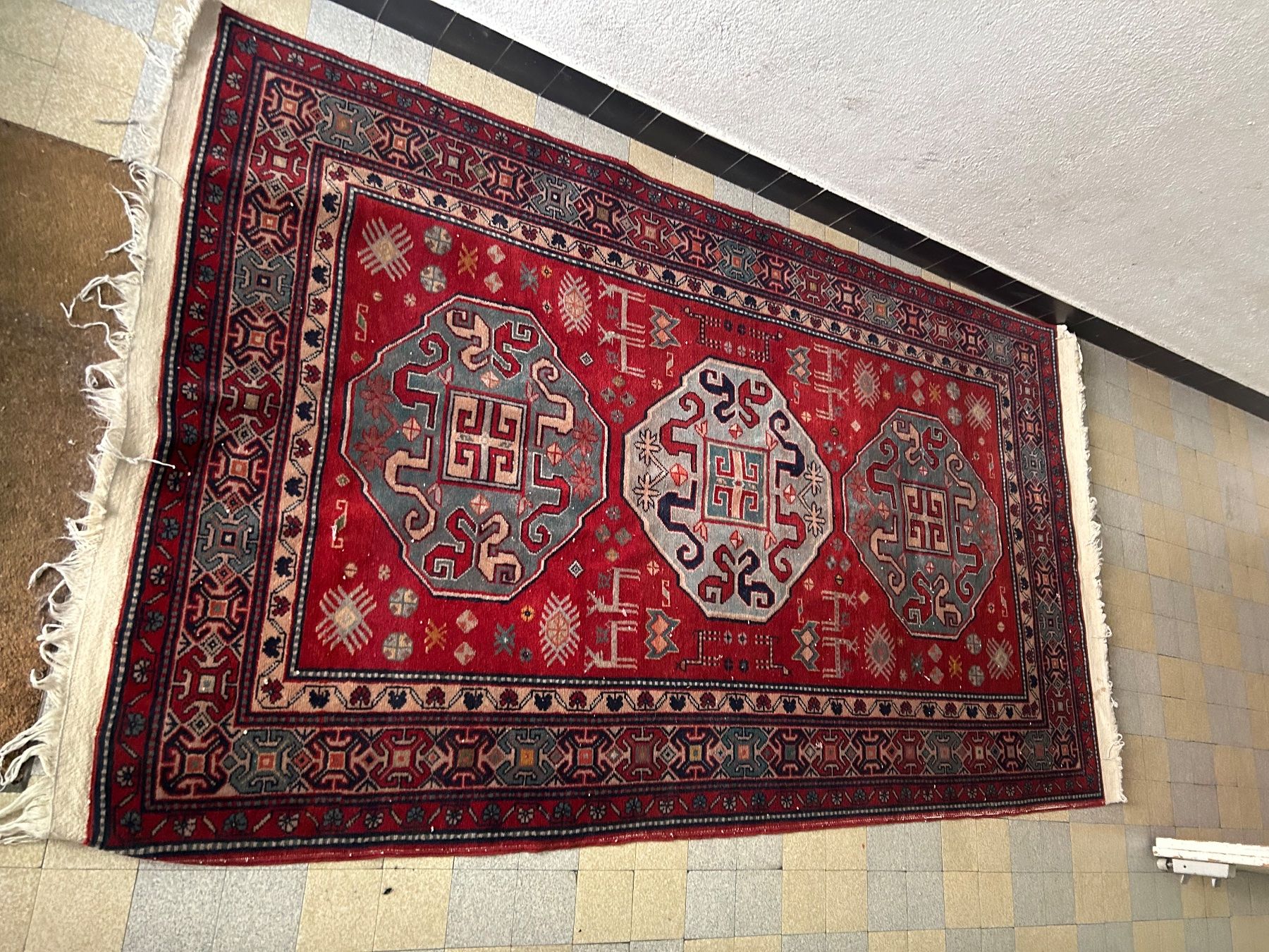 Tappeti: Teppich – Usato da Basel venduto da Krisztina.na 1