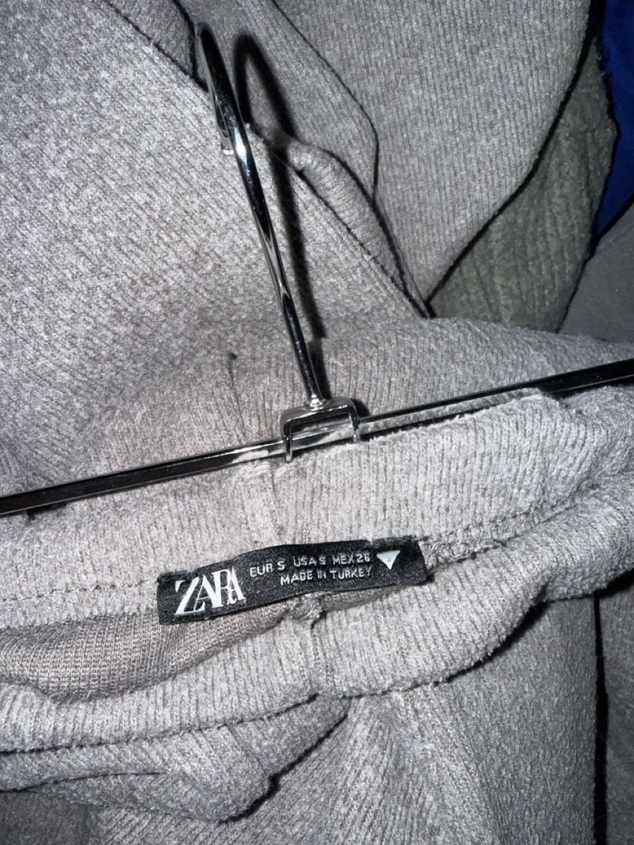 Zara Ensembles & Tailleurs: Ensemble gris Zara  – Neuf (Voir description) à Châtelaine par ant_6rpw 4