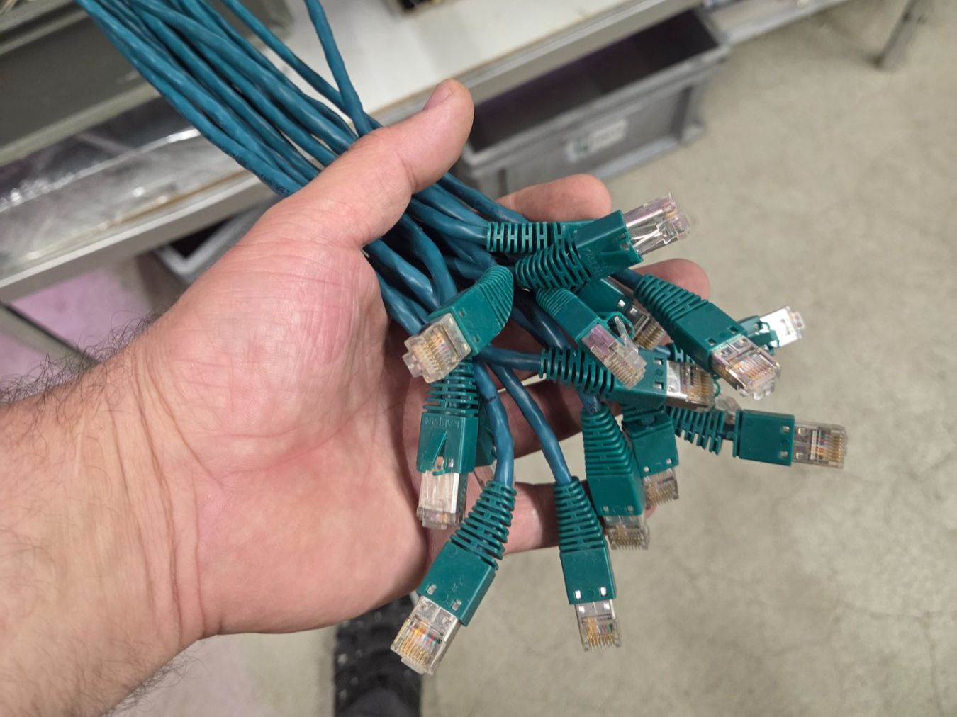 Dätwyler Kabel: Netzwerkkabel Patchkabel Cat5 kat5 Rj45 UKV 2m uninet 5502 – Gebraucht aus Zürich von Alibaba1234 3
