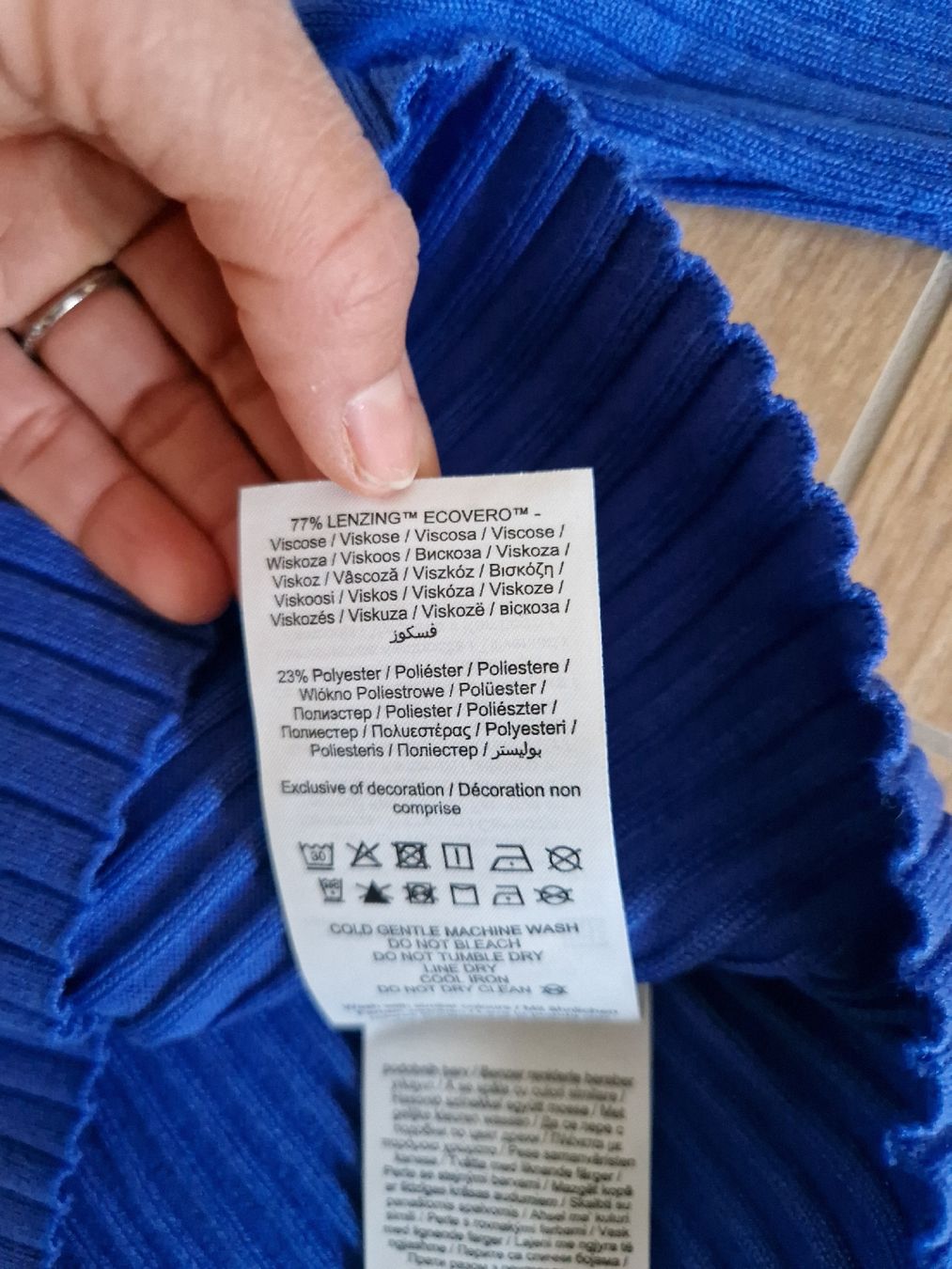 Maglioni & Felpe: Vero Moda Strickjacke Grösse M – Nuovo (secondo la descrizione) da Eschenbach SG venduto da SanFranciscoCalifornia 2
