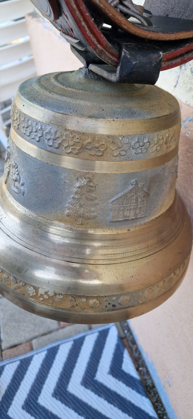 Cloches & sonnailles: Glocke – D'occasion à Fischenthal par sackblitz 4