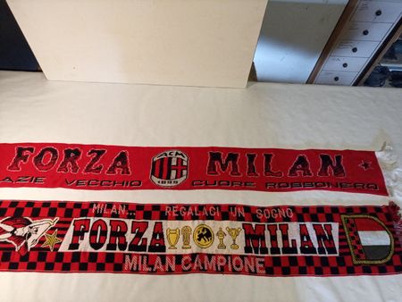 2X AC Milan Fanschals (4)