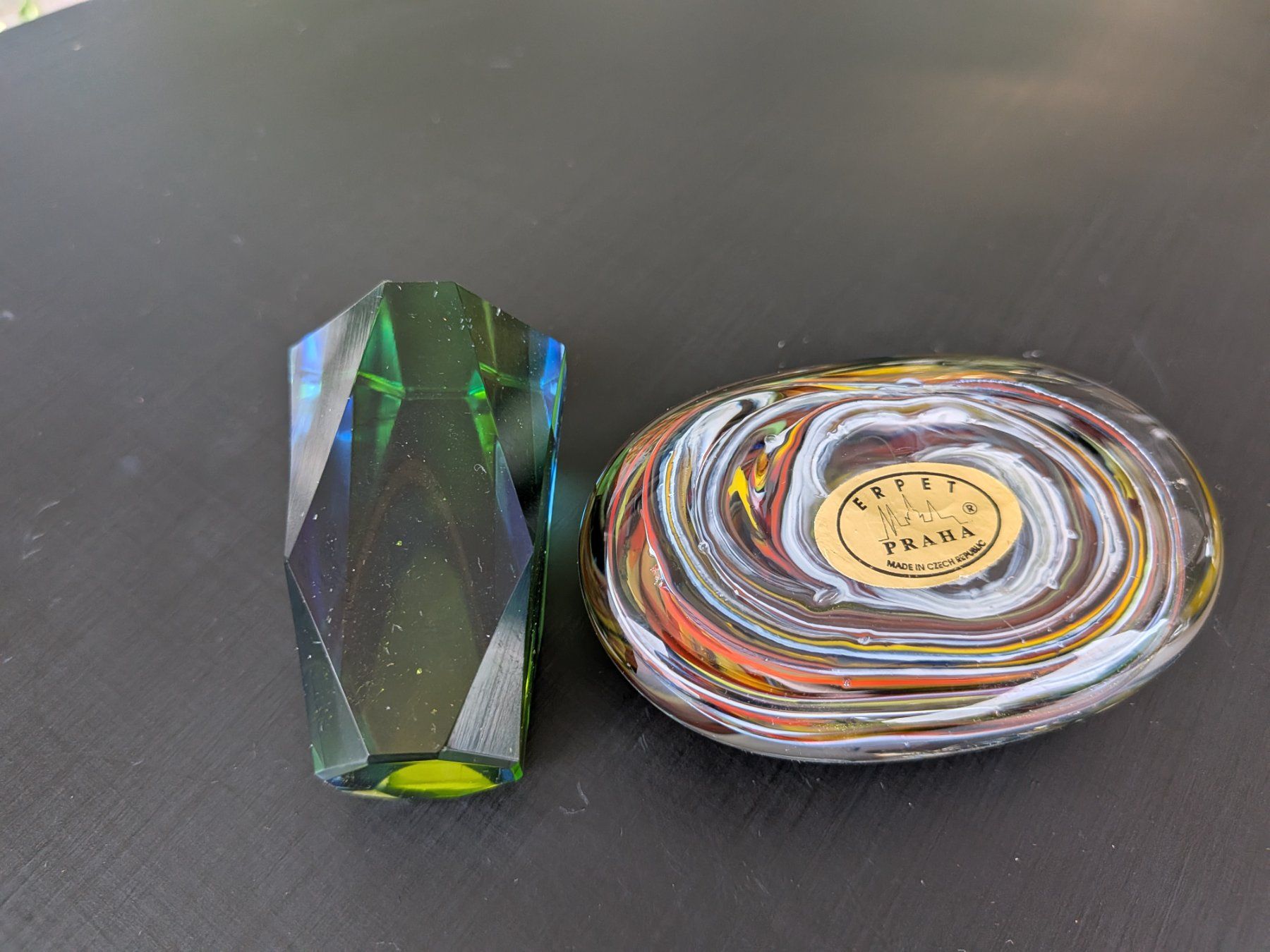 Figuren: 2 Kunstgläser, Briefbeschwerer & facettiertes Glas – Gebraucht aus Emmen von Brockofsky 5