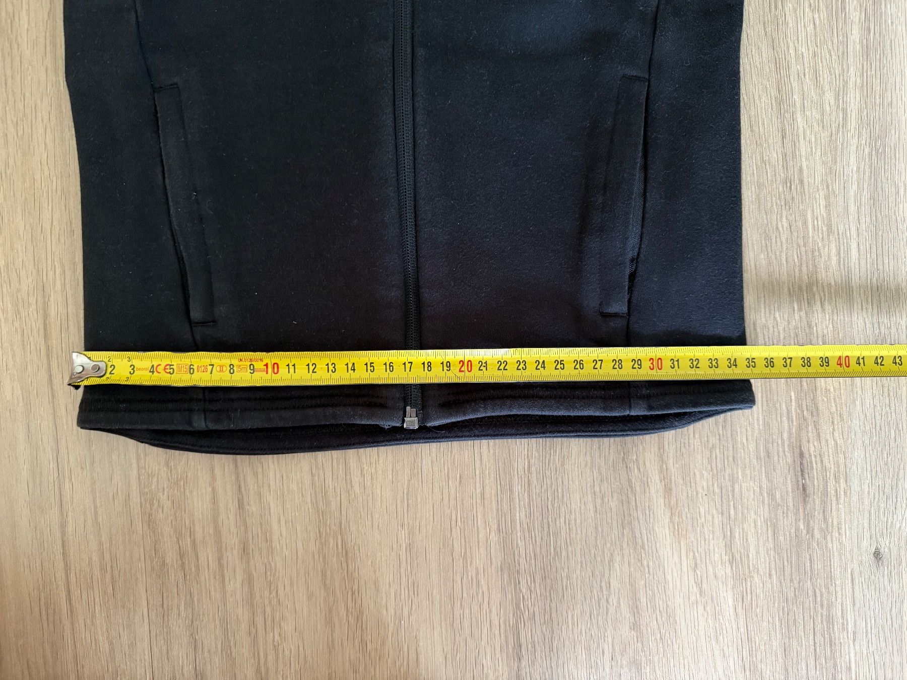 Puma Vestes & Manteaux: Puma Trainerjacke Grösse 140 – D'occasion à Oberburg par Serbus 1
