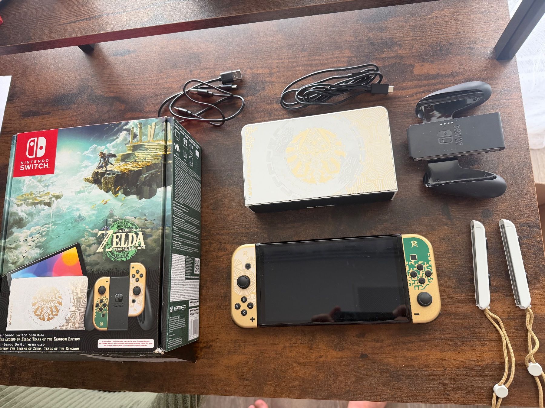 Nintendo Konsolen: Nintendo Switch OLED Zelda – Gebraucht aus Roggliswil von Martin7799 2