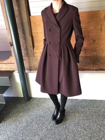 Gothic Mantel von Moschino couture Aeffe
