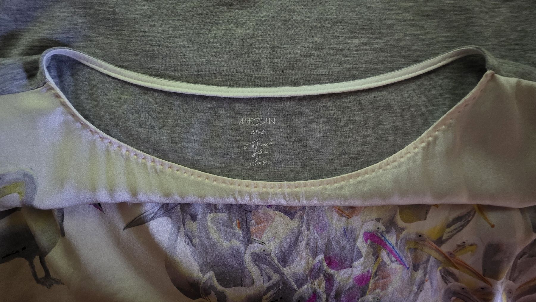 Marc Cain Camicette: Marc Cain Blusenshirt mit Pelikan-Print Gr.40 – Usato da Seewis Dorf venduto da kai_zg5c 5