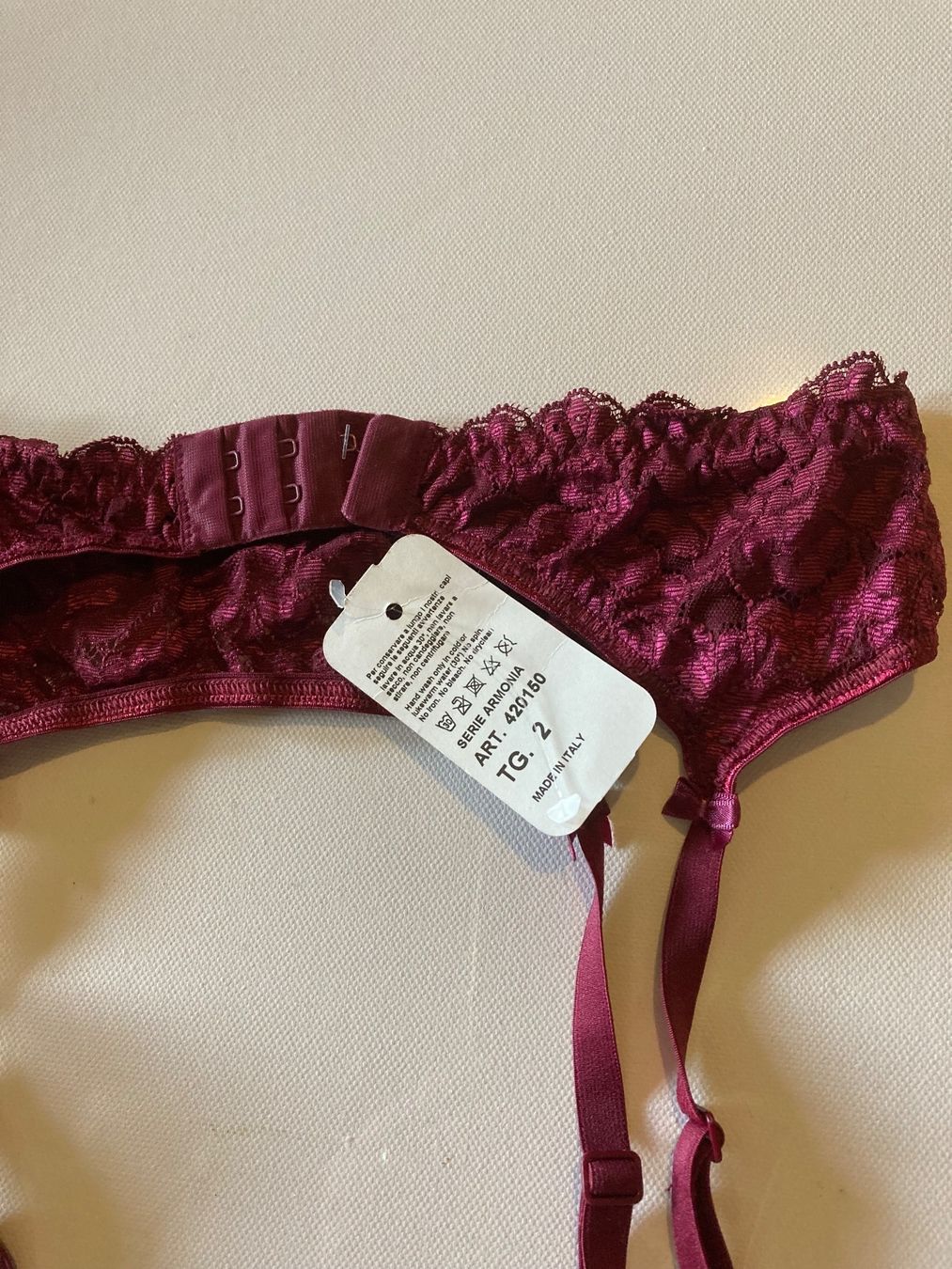 Altra biancheria intima: Porte-jarretelle neuf taille S – Nuovo e nell'imballaggio originale da Orbe venduto da Jade333 2