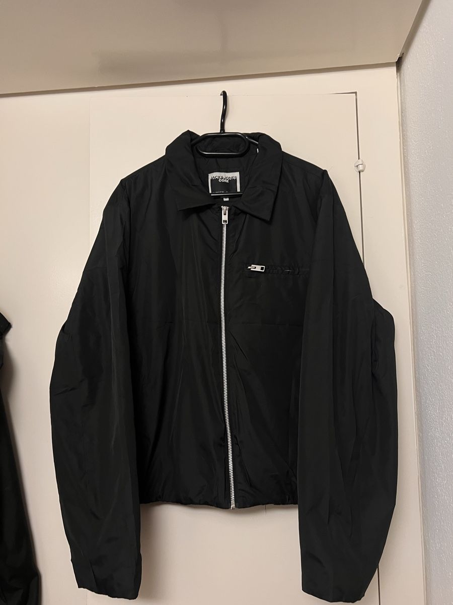 Giacche: Clean-fit zip jacket Black – Usato da Bern venduto da fen_7rn8 1