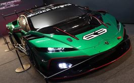 LAMBORGHINI TEMERARIO SUPER TROFEO GT3 #63 RACING 1/18 NEU