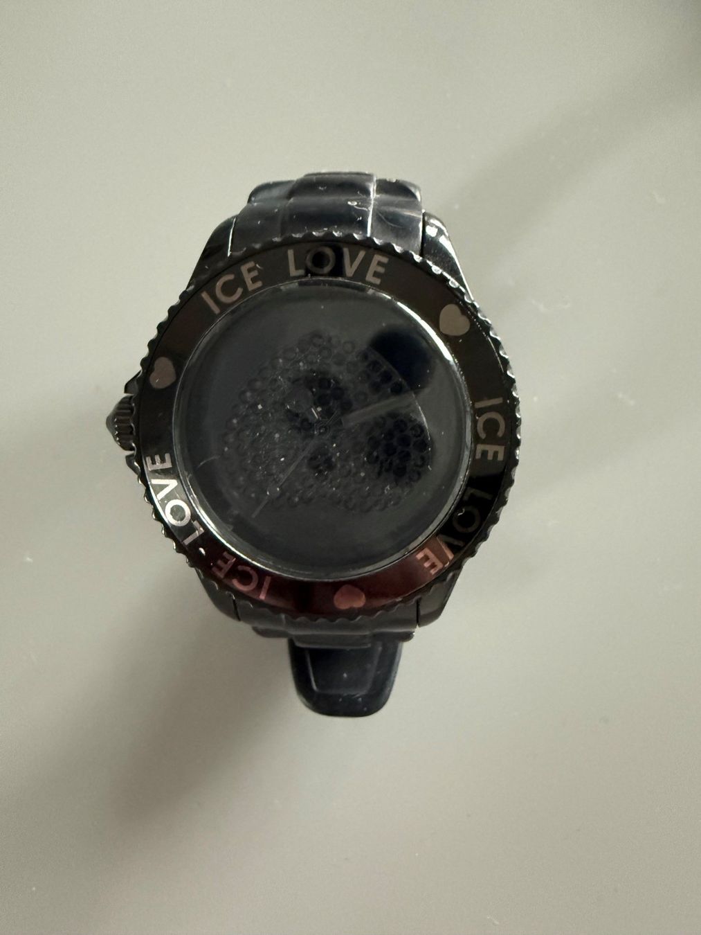 Ice watch Montres: Montre ICE WATCH noir – D'occasion à Perly par dwight14