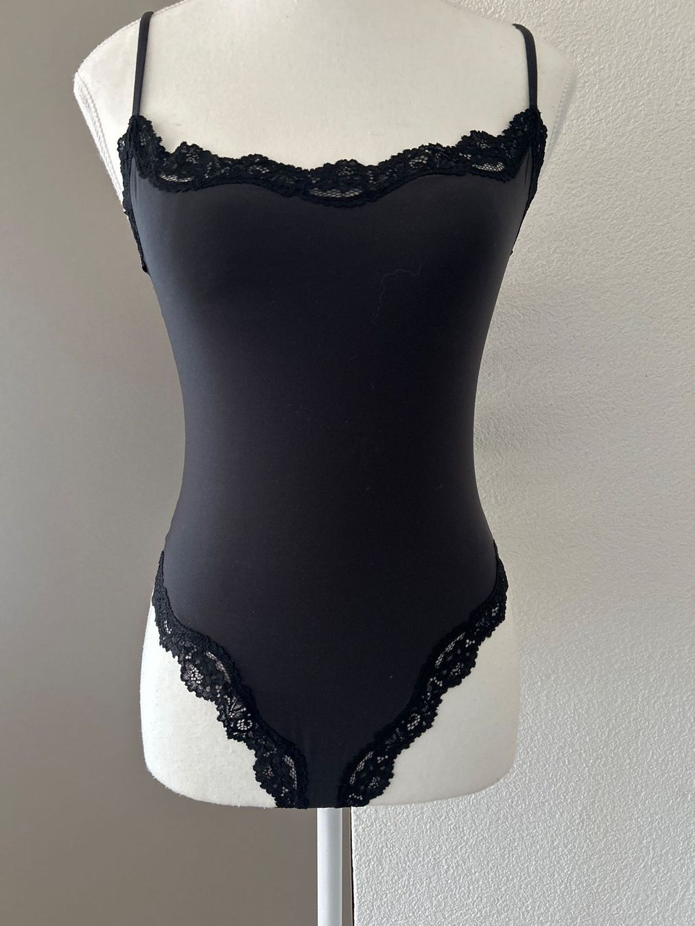 Skims Altra biancheria intima: Body schwarz mit Spitze von Skims  Gr. M – Usato da Brunnen venduto da Nala2929 1