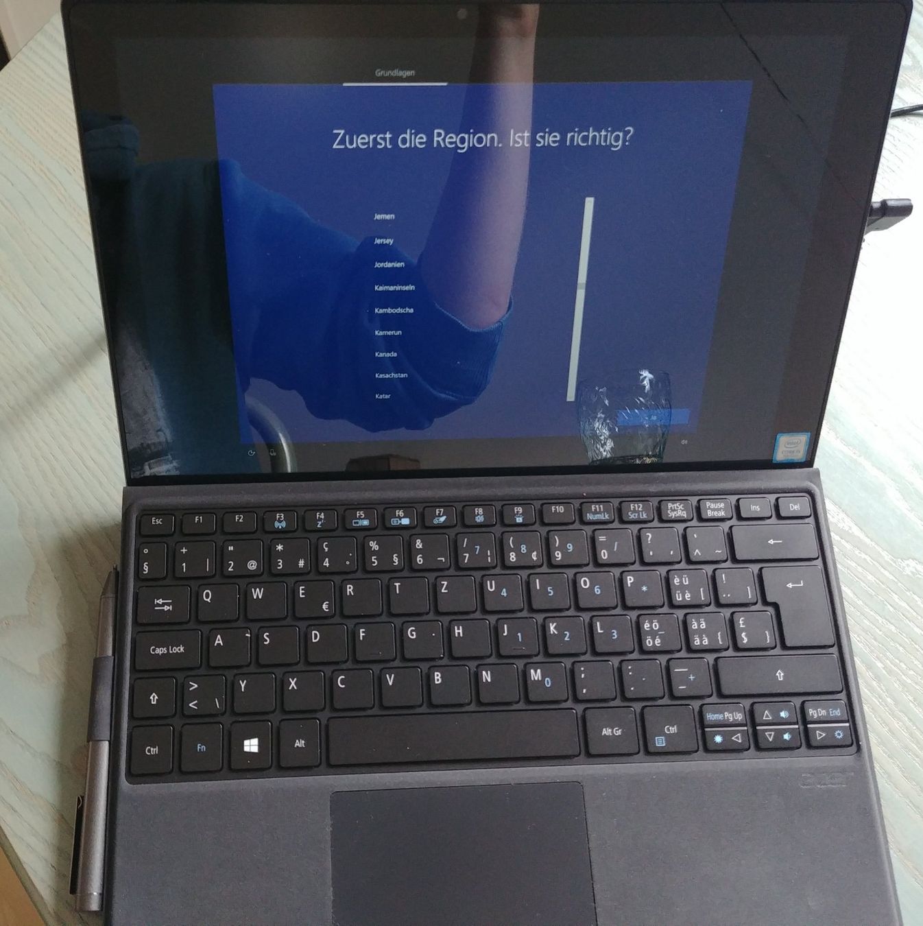 Acer Tablet PC: Acer Switch 5 2 in 1 Laptop Notebook Tablet Convertible – Usato da Krauchthal venduto da