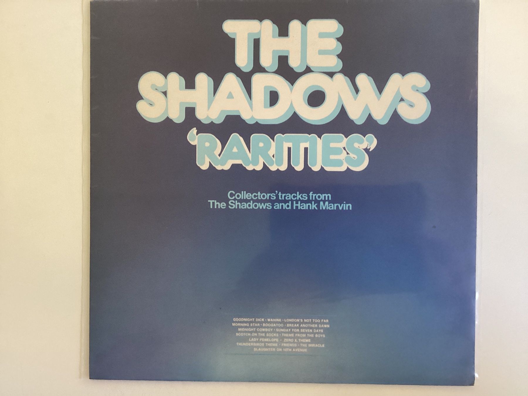 Vinyles: The Shadows LP - Rarities – D'occasion à Gutenswil par Hamzian