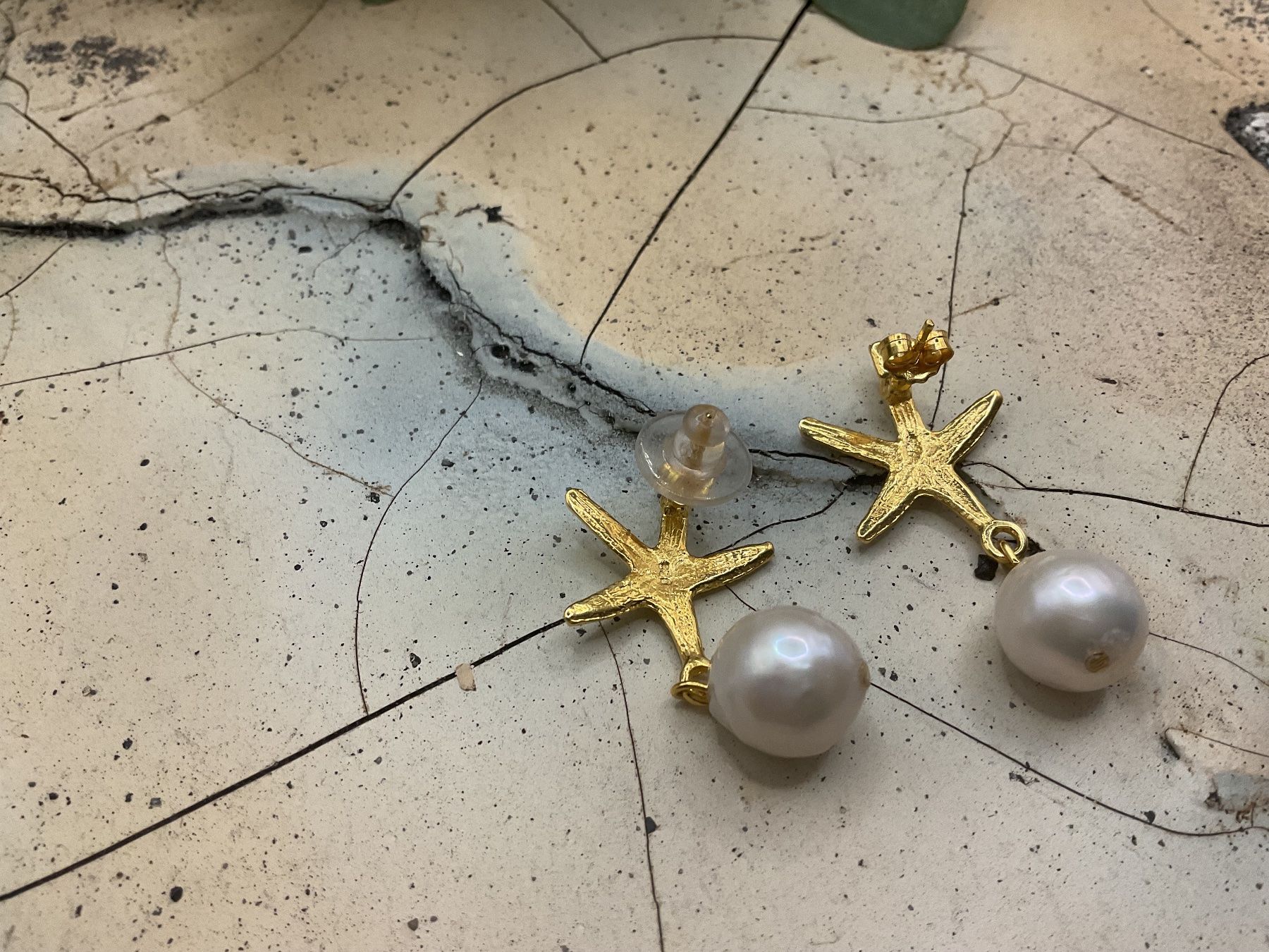 Orecchini pendenti & Orecchini a lobo: Ohrstecker Seestern mit Barockperle – Nuovo (secondo la descrizione) da Luzern venduto da S.Kern01 5