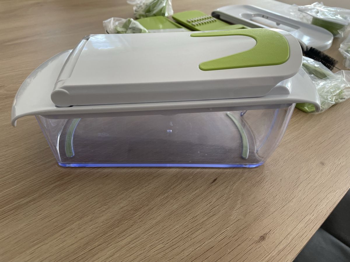 Elettrodomestici da cucina: Gemüse Schneider Set – Usato da Muri AG venduto da Dosala 1