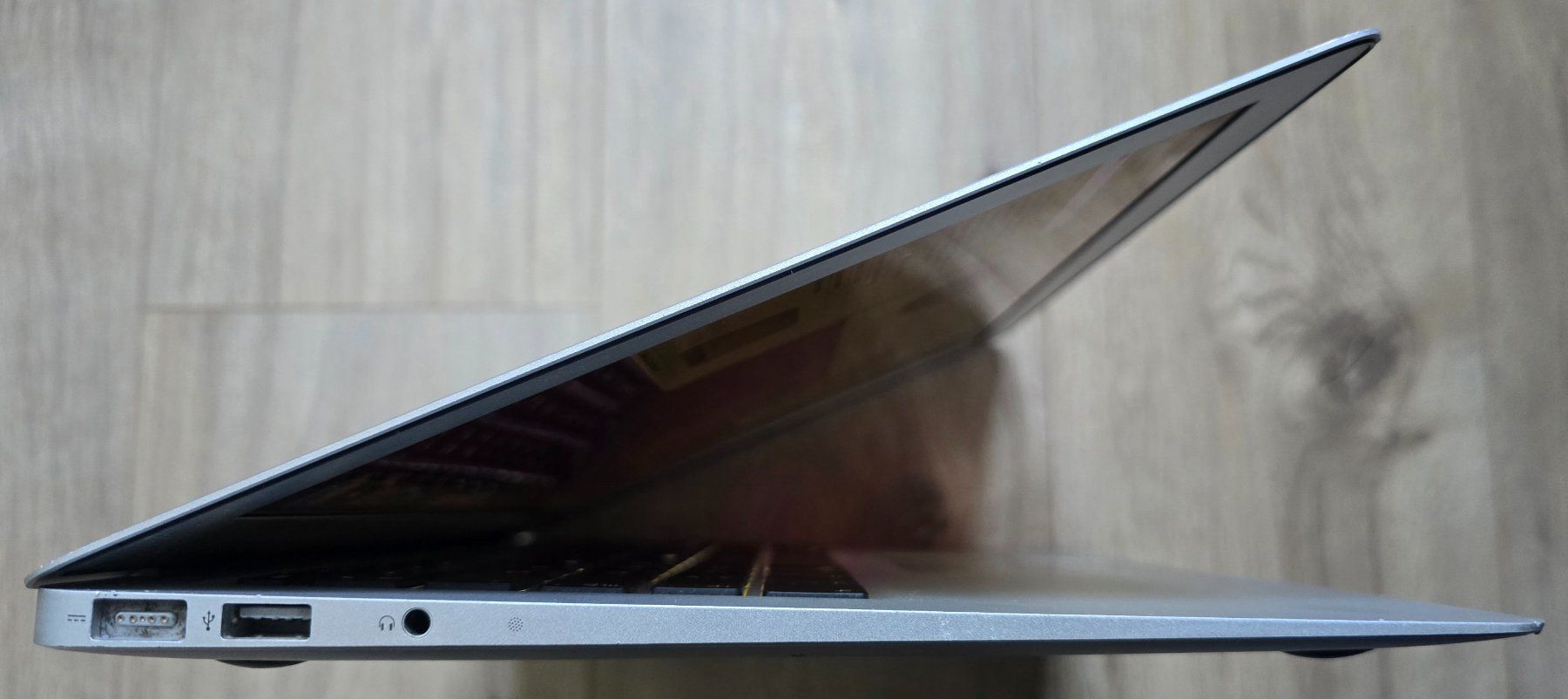 Apple Notebook: Apple MacBook Air Notebook Laptop 13" macOS Monterey – Usato da Zürich venduto da businessman80 1