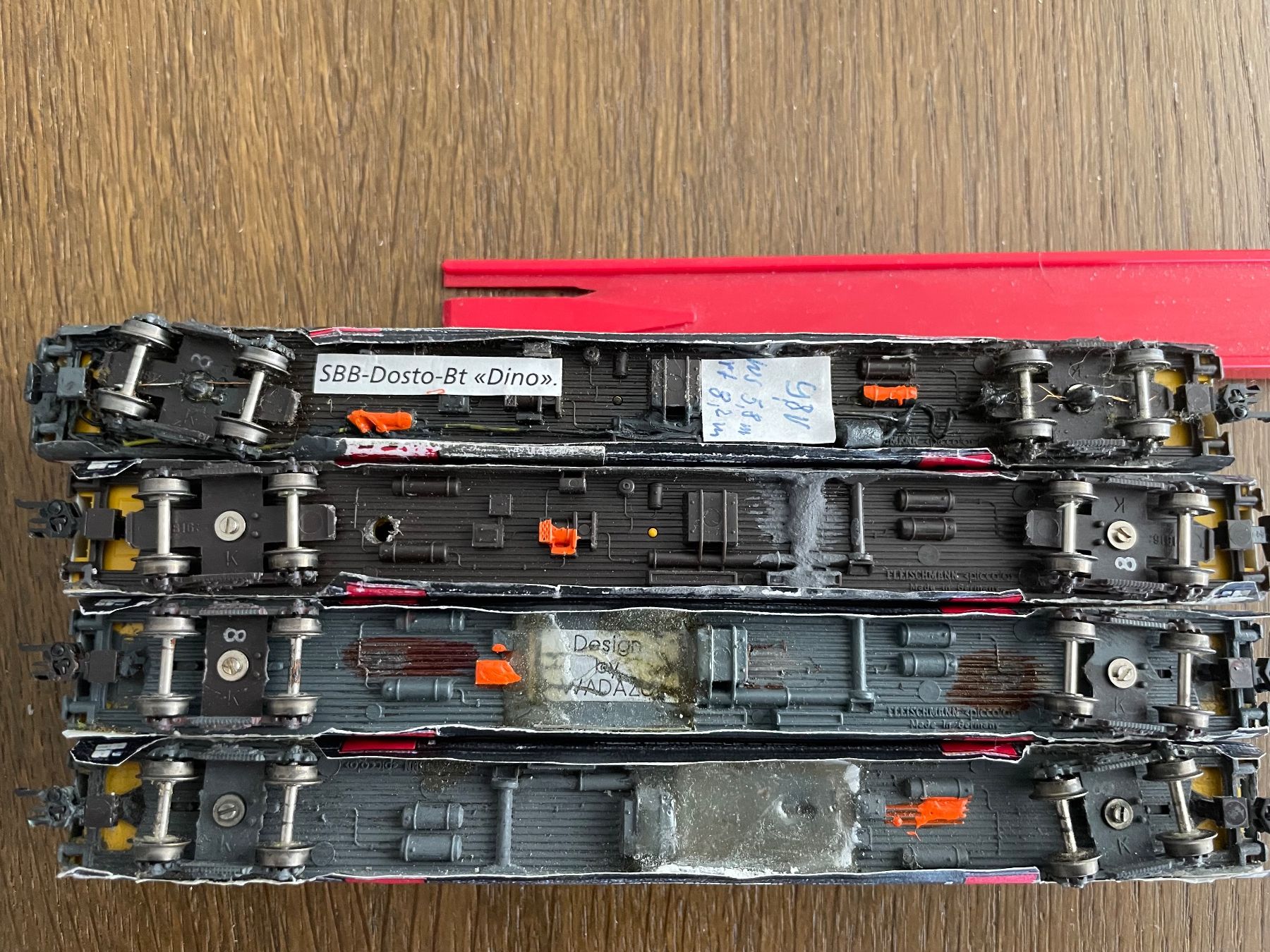Fleischmann Modellini di ferrovie: Fleischmann Spur N SBB Dosto Eigenbau 4 teilig – Usato da Rorschach venduto da Karotten 5