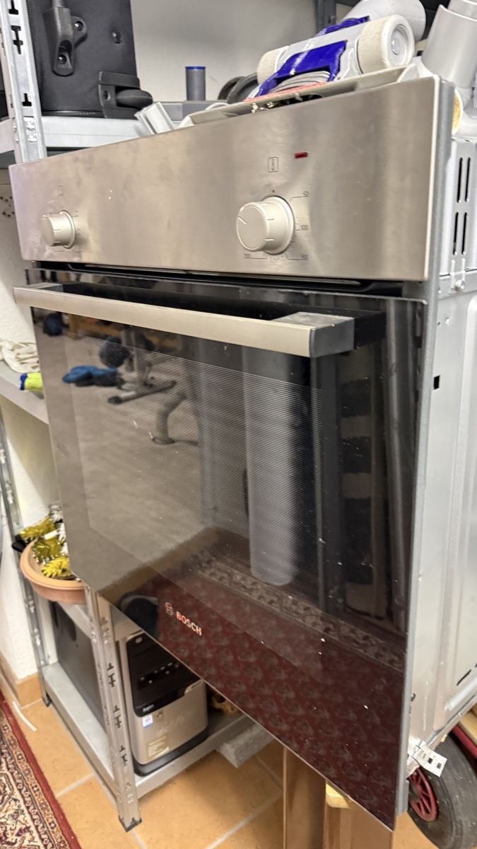 Bosch Elettrodomestici da cucina: Backofen Bosch sehr wenig gebraucht  – Usato da Schafisheim venduto da besmehd 2