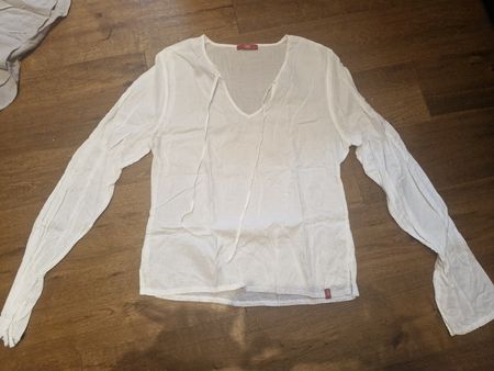 Sommerliche EDC Bluse in Weiss, Grösse M - Top Zustand!