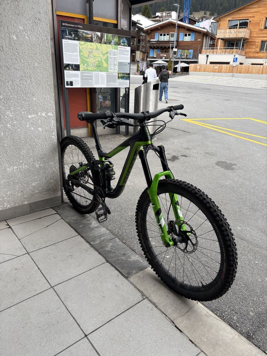 Giant Velos: Giant Reign – Gebraucht aus Umiken von alv_qhq8 1