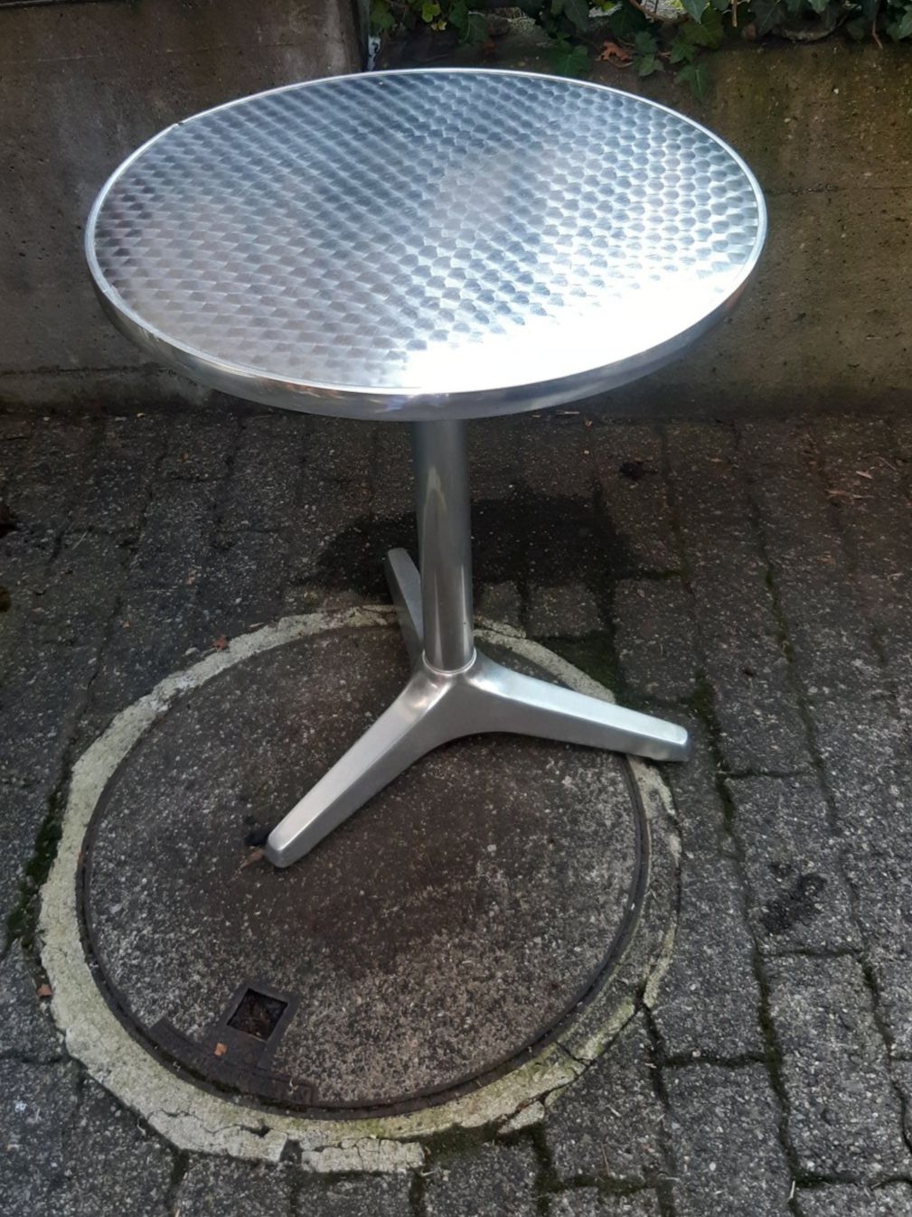 Tavoli: Garten-, Küchen-... Tisch – Usato da Biel/Bienne venduto da Strada29