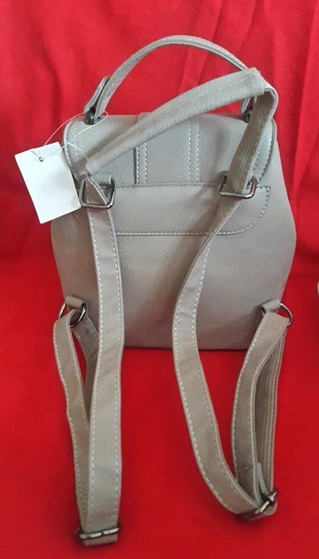 Zaini: petit Sac a dos – Nuovo (secondo la descrizione) da Renens VD venduto da cla_7zv5 2
