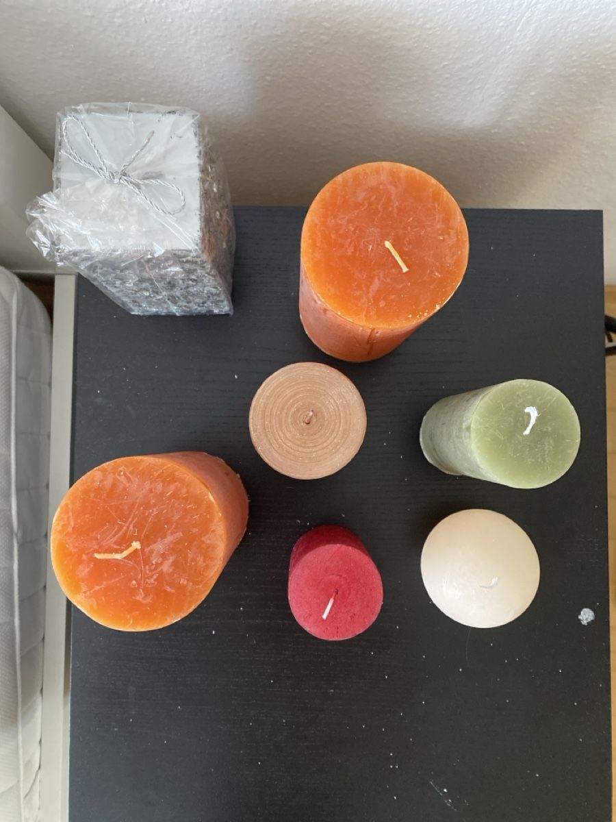 Bougies: Diverse farbige Kerzen – Neuf avec emballage d'origine à Buonas par rut_k2sw 1