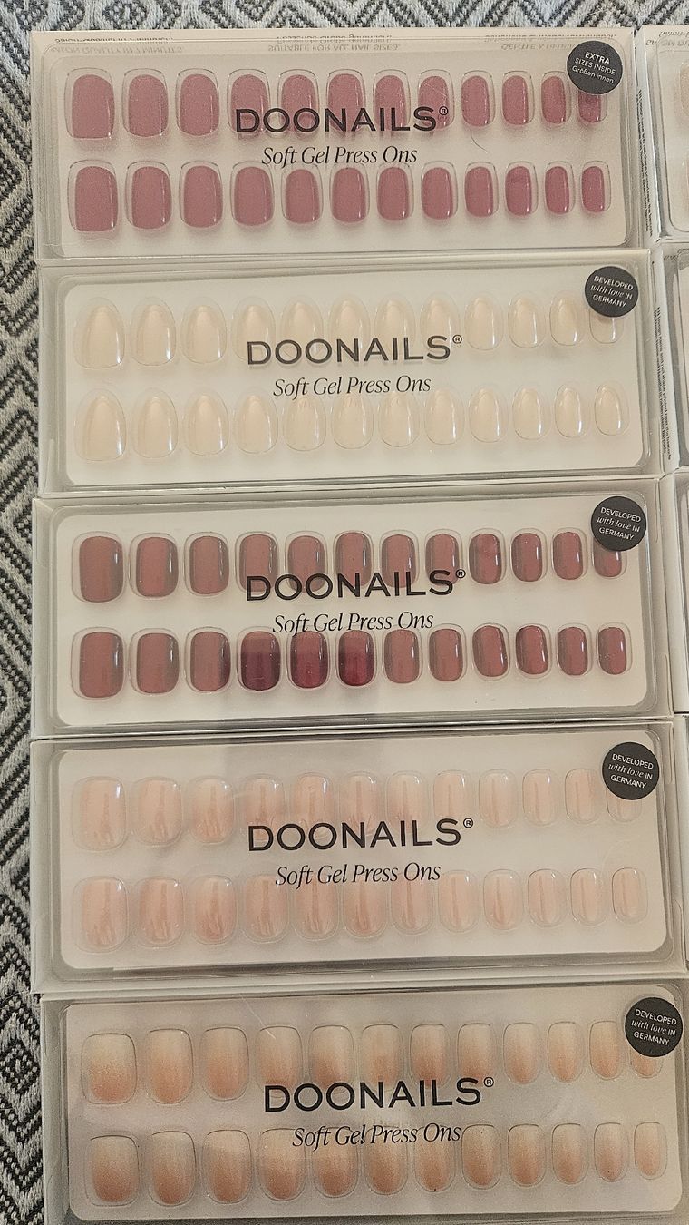 Unghie finte: DOONAILS Soft Gel Press Ons 💅 10 Sets div. Farben – Nuovo e nell'imballaggio originale da Zug venduto da Kira_6300 1