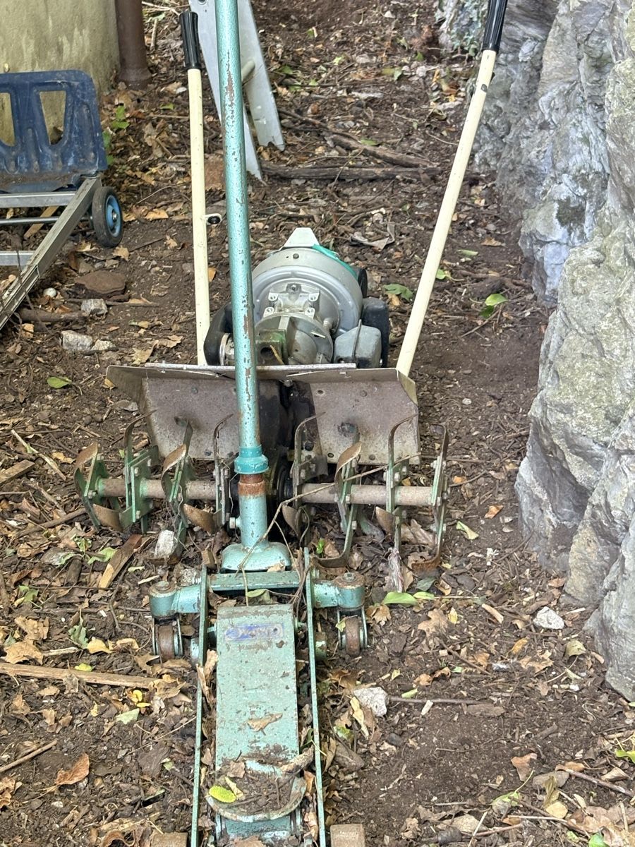Toutes les machines: Motoculteur  – D'occasion à Roche VD par fcu79