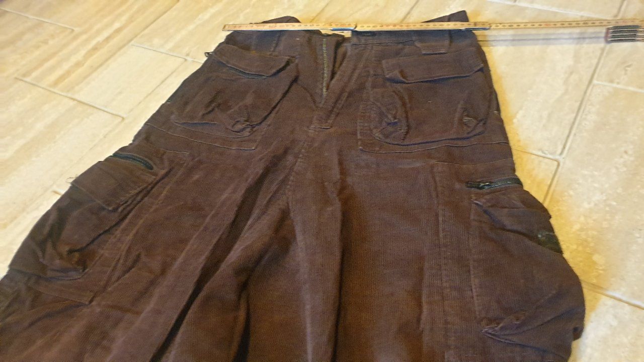 Pantalons: Upcygling Cord Hose Handarbeit – D'occasion à Naters par Mario79 2