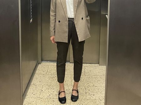 Mango cropped chocolate tailored trousers, size 38