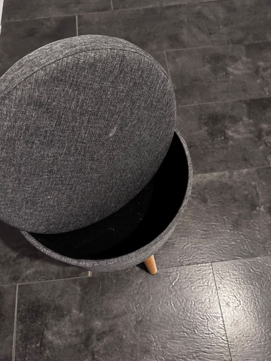 Stühle: Stuhl mit Stauraum – Neu (gemäss Beschreibung) aus Bargen BE von cer_n78c 1
