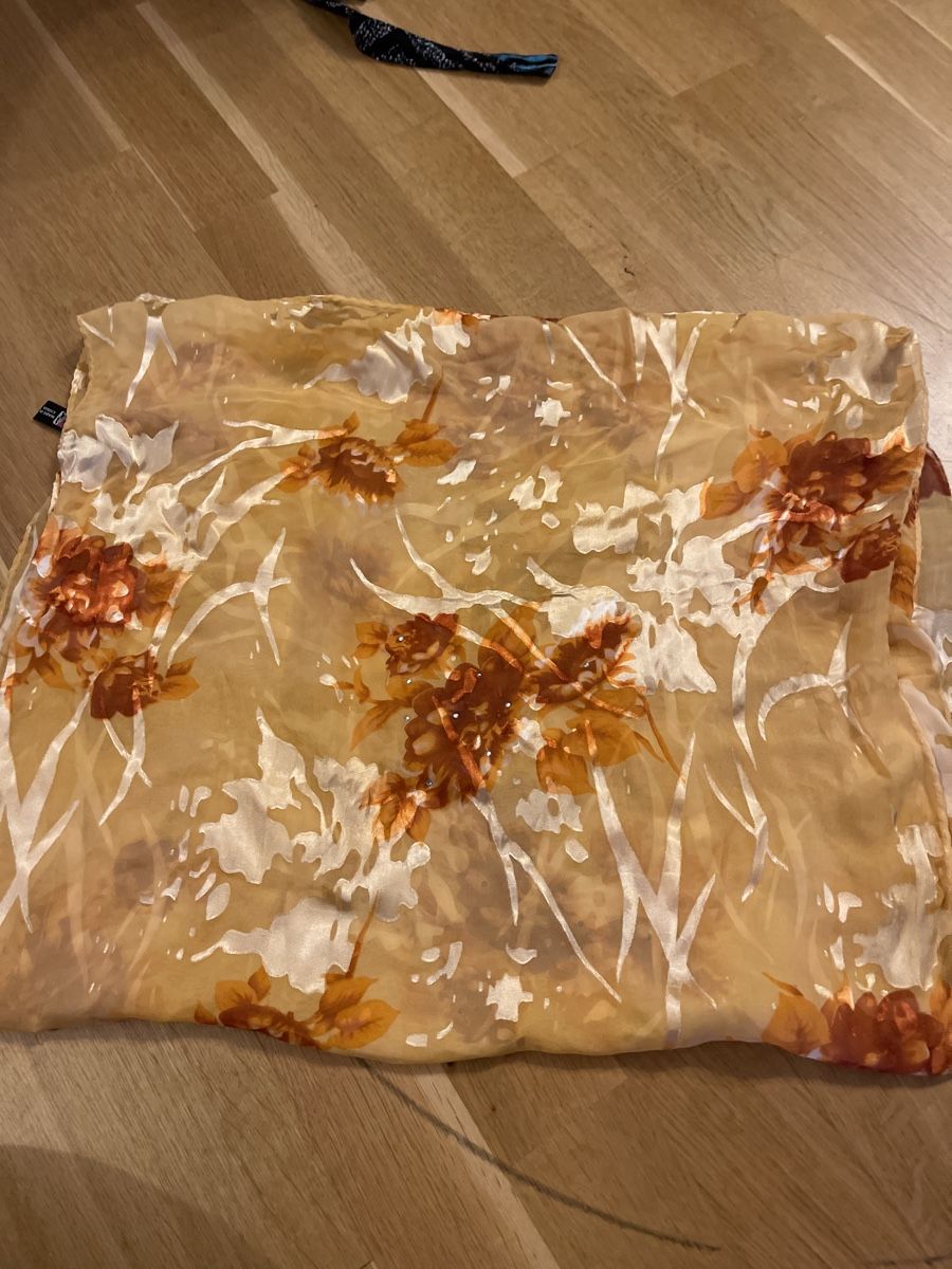 Foulard & Sciarpe: Schal – Nuovo (secondo la descrizione) da Birmensdorf ZH venduto da irina61