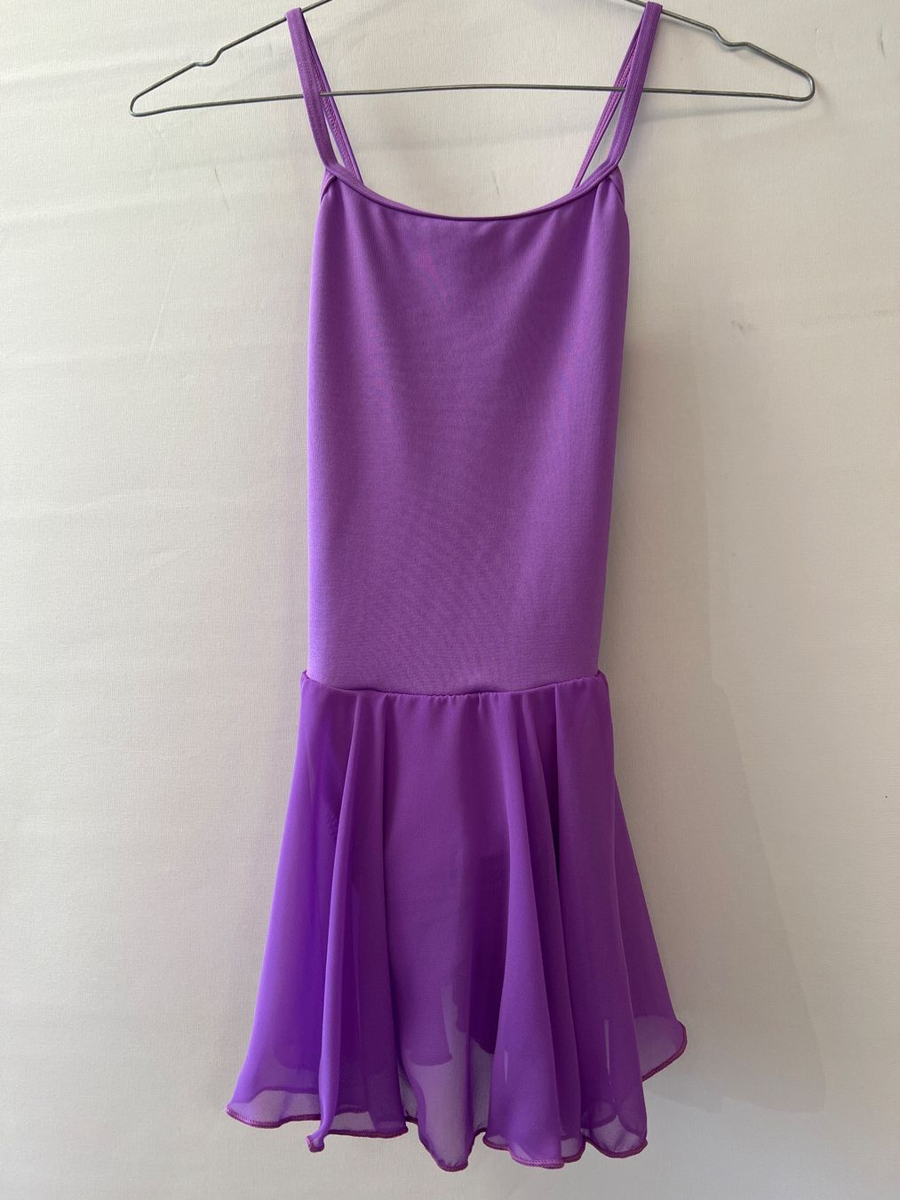 Vestiti & Gonne: Ballettkleid 12J lila mit Jäcklein – Usato da Oberglatt ZH venduto da ble_75jw 1