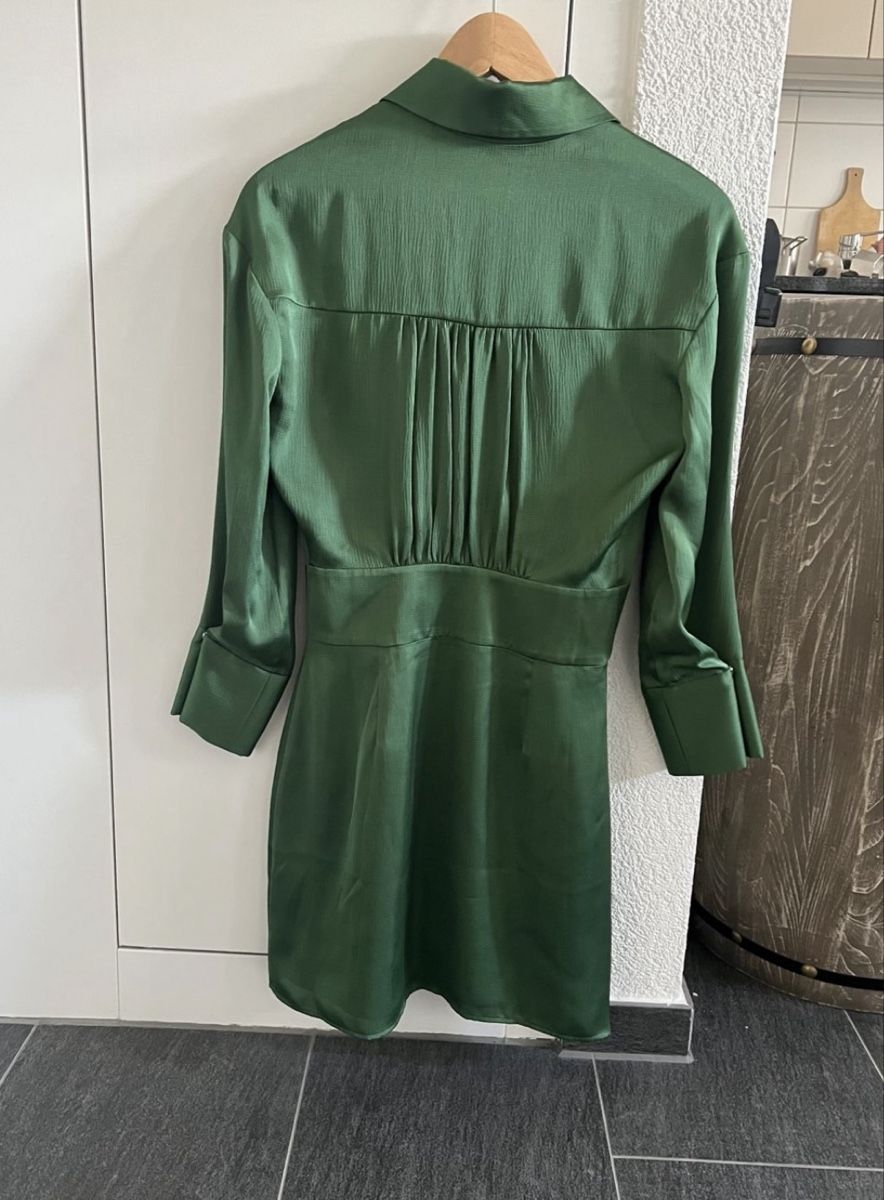 Ba&Sh Kleider: BASH Kleid – Neu (gemäss Beschreibung) aus Zug von adrianani 1
