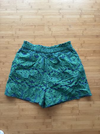 Shorts Piomeo grün blau bestickt Grösse M neuwertig